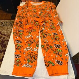 Adult Disney Parks Halloween Pjs Long Sleeve/Pants Pumpkin Mickeys 1X NWOT